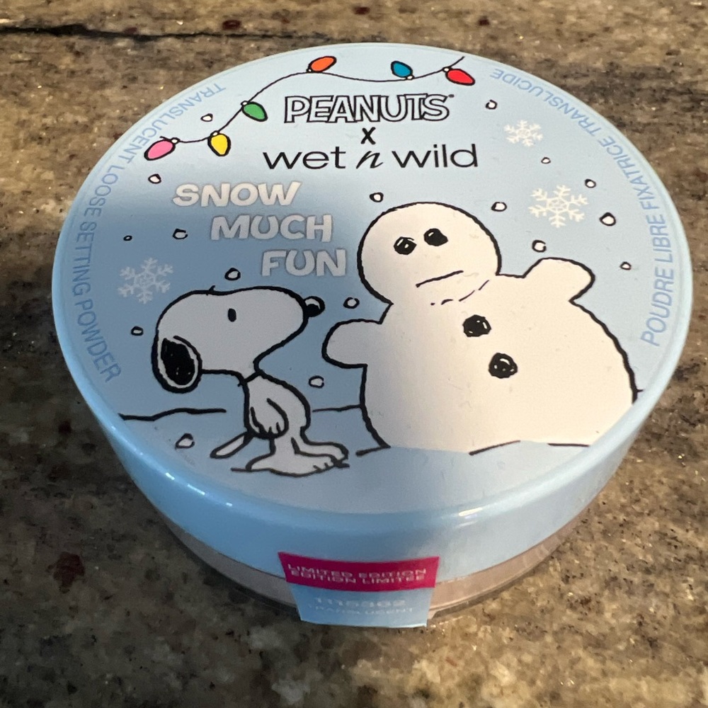 NEW EXTREMELY RARE WET N WILD PEANUTS SNOW MUCH FUN TRANSLUCENT SETTING POWDER